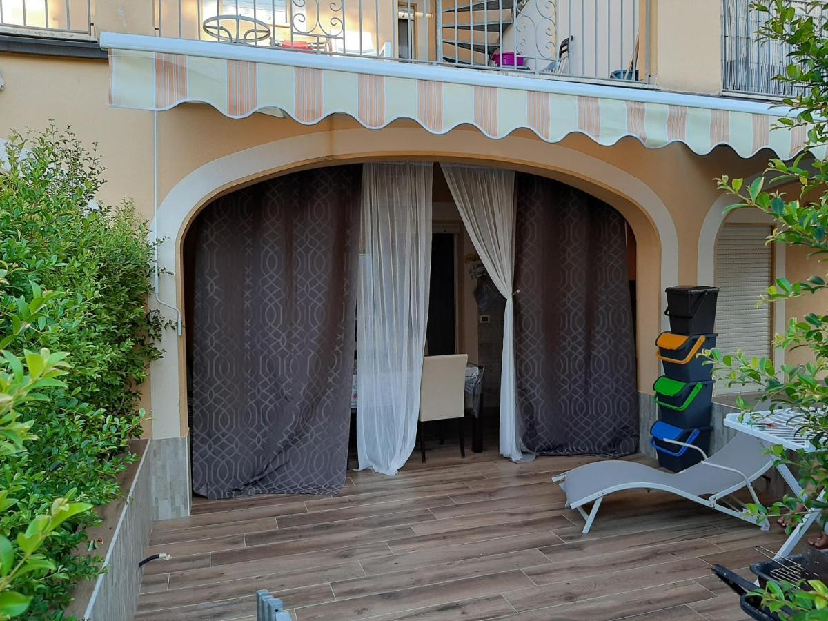 Sonia Pizzo Beach Club Apartment Екстериор снимка